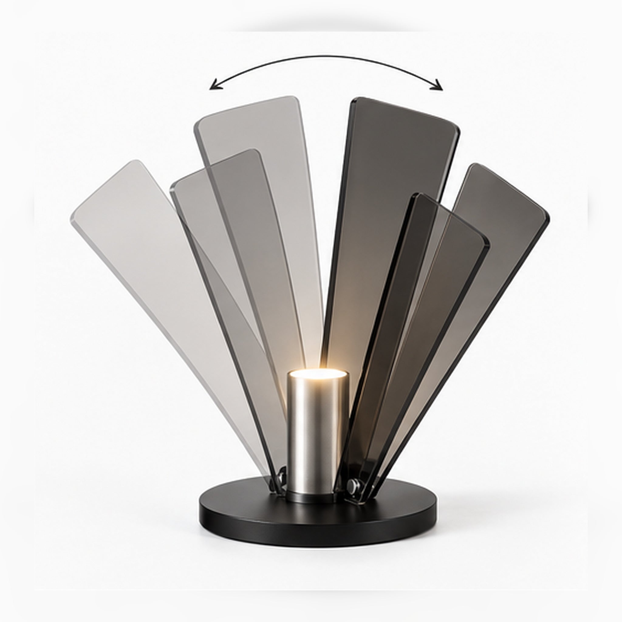 Lampe Éventail Chrome – Objet lumineux à ailettes fumées